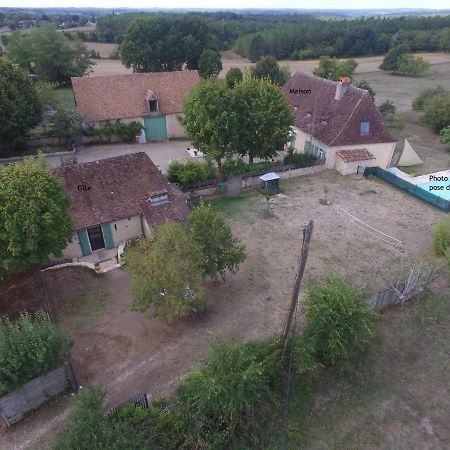 Gite De La Pouvellerie Fossemagne Екстер'єр фото